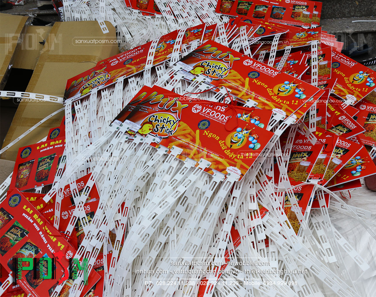 hanger dây nhựa, hanger treo snack hanger dây nhựa, hanger treo snack